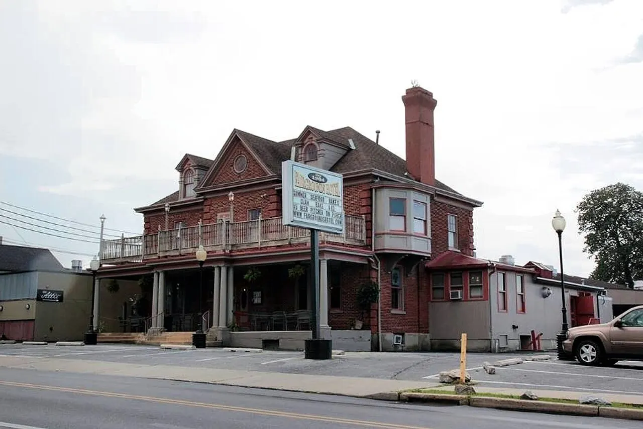 Fairgrounds Hotel in Allentown
